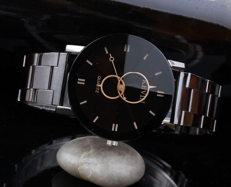 Windmill turning quartz men's watch