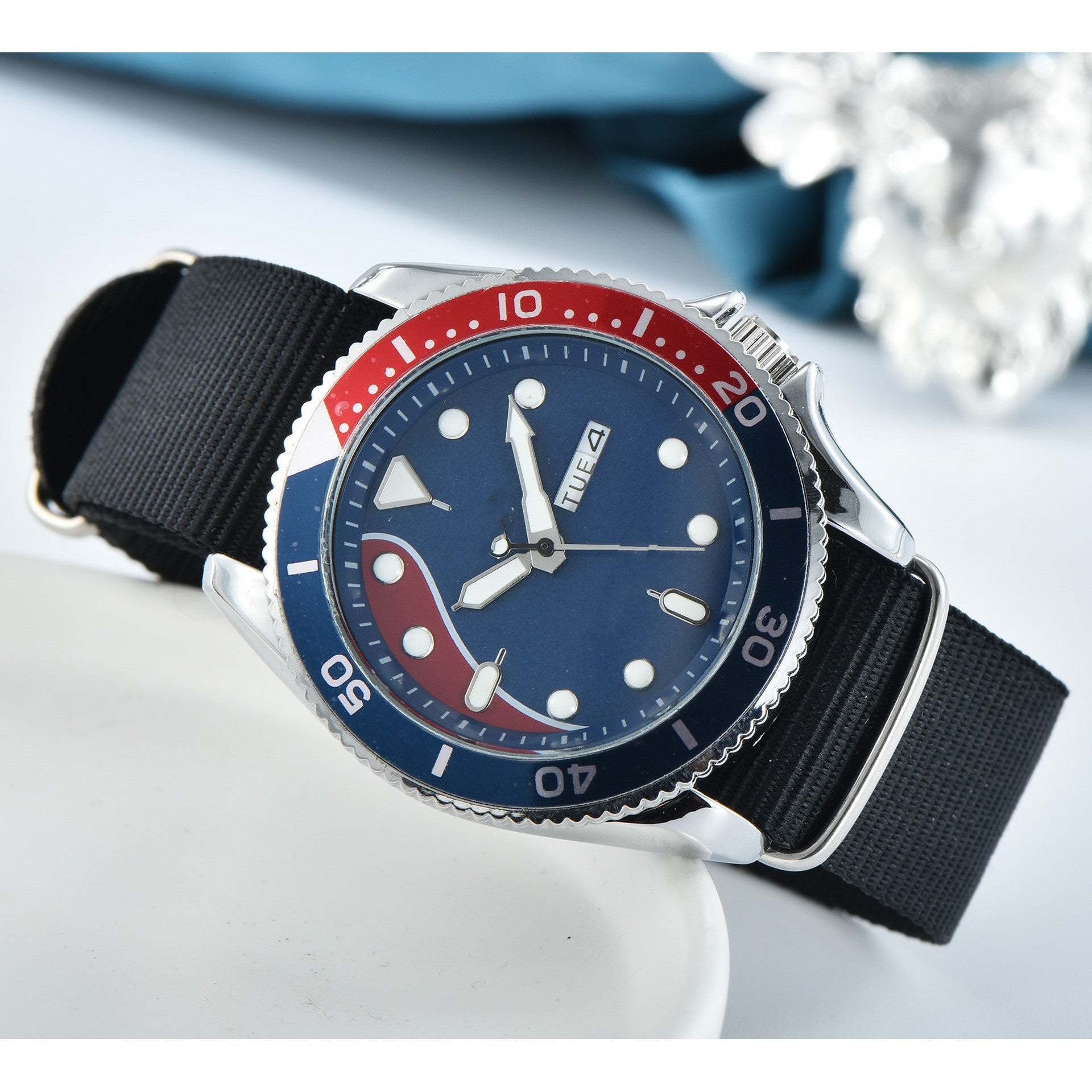 Men's Fashion Silicone Strap Double Calendar Quartz Watch