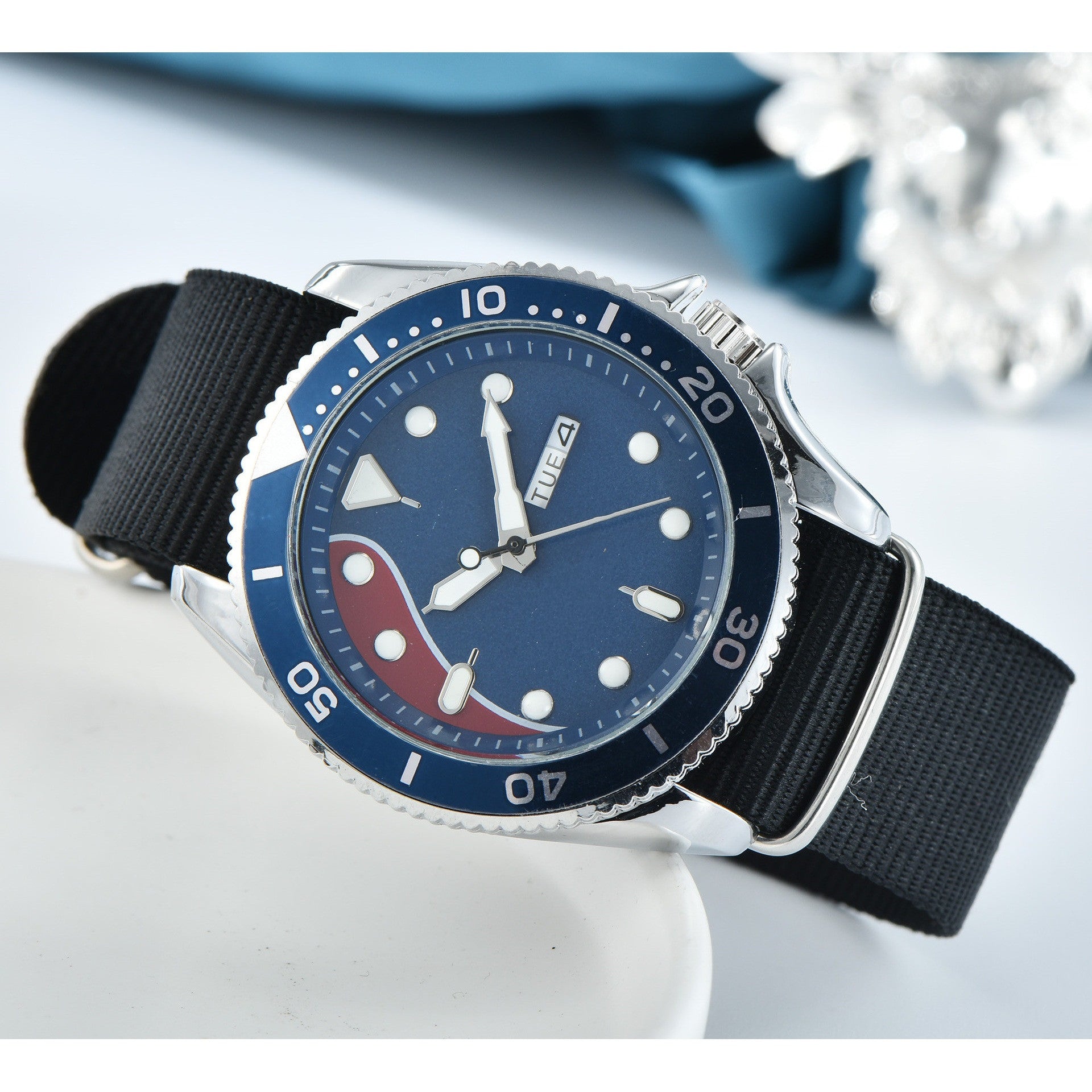 Men's Fashion Silicone Strap Double Calendar Quartz Watch